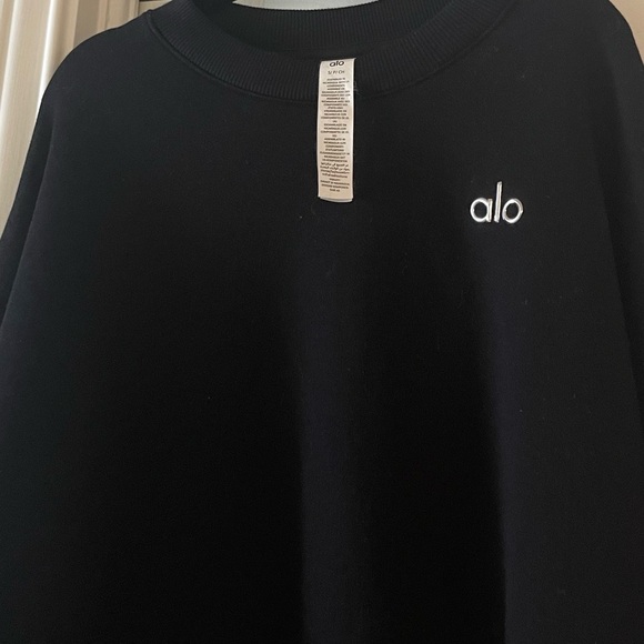Alo 🖤🖤 Bestselling Accolade Crew Neck Pullover - Black, Size S - Picture 4 of 6